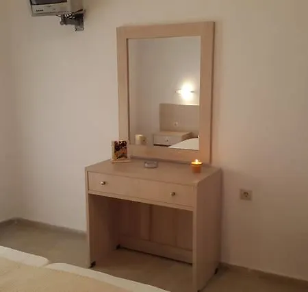 Foteinos Περιβόλι