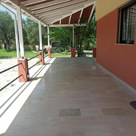 Foteinos
