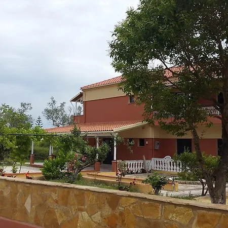 Apartament Foteinos *
