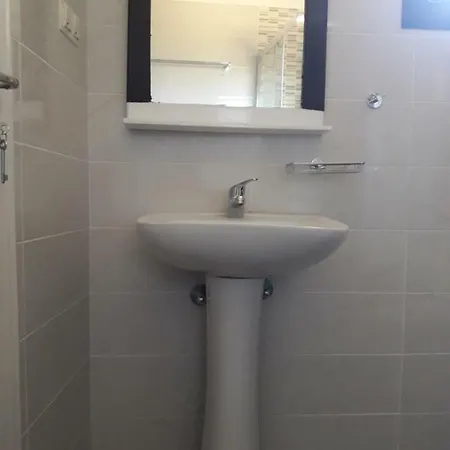 Foteinos Appartement *